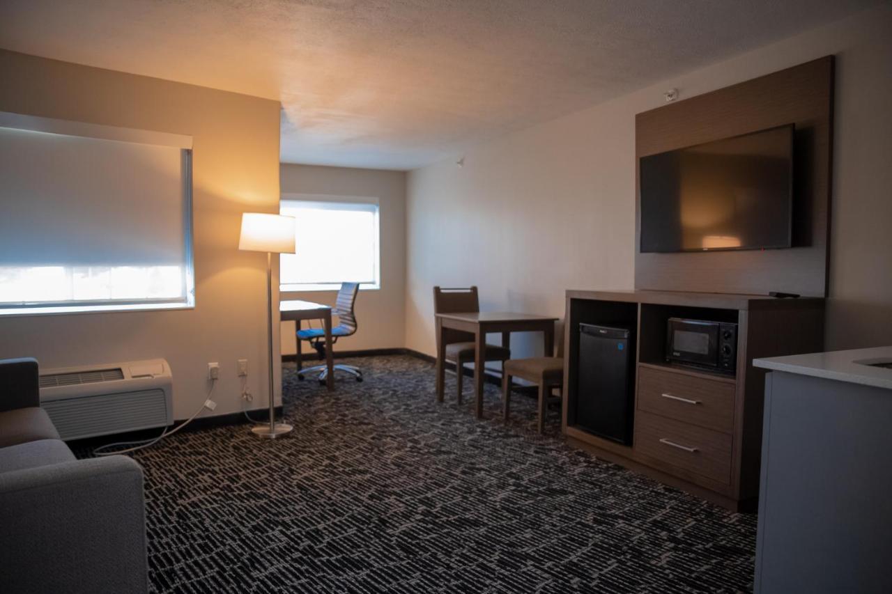 Hotel Clarion Pointe Indianapolis Airport Plainfield Exterior foto