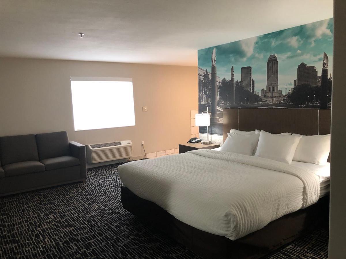 Hotel Clarion Pointe Indianapolis Airport Plainfield Exterior foto